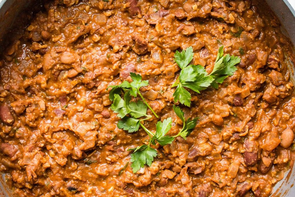 Lobio recipe in a pan.